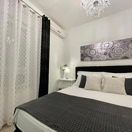 Square Гостевой дом 3*