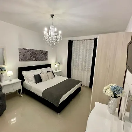 Gostinjska kuća Square