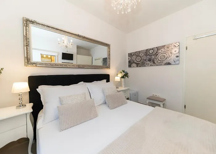 Гостевой дом Square Luxury Boutique Задар