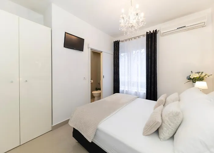 Square Luxury Boutique Гостевой дом