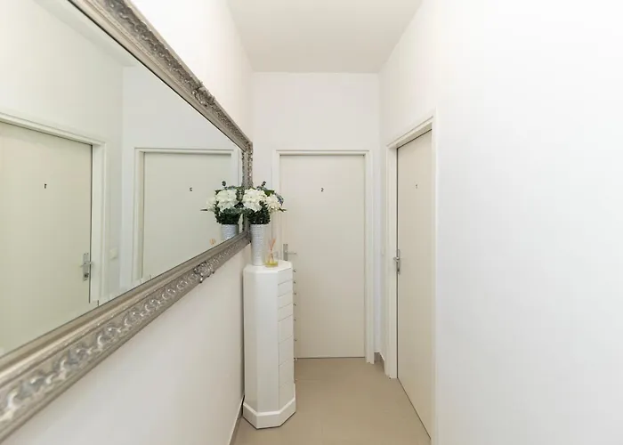 Гостевой дом Square Luxury Boutique